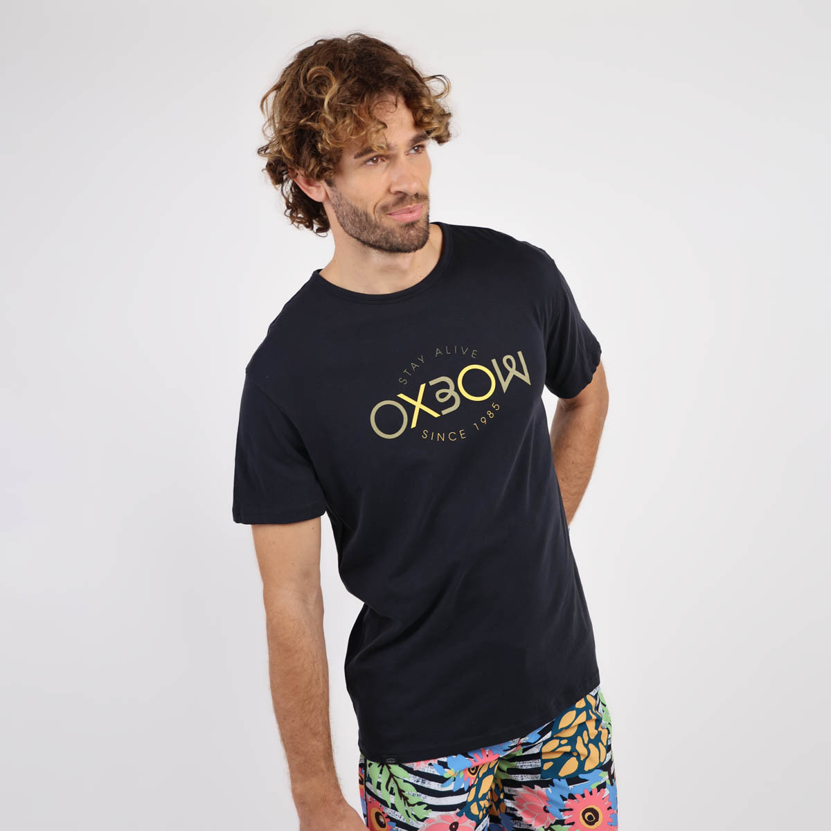 Vêtements Homme T-shirts manches courtes Oxbow Tee shirt Polo manches courtes graphique TEIKI Noir