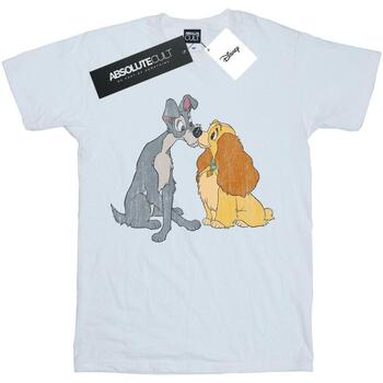 Vêtements Femme T-shirts manches longues Disney Lady And The Tramp Distressed Kiss Blanc