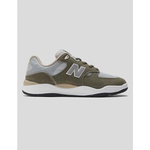 Chaussures Homme Baskets mode Where to Buy the Bodega x New Balance 9060 Age of Discoveryric  Vert