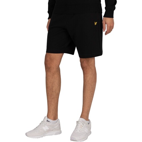 Vêtements Homme Shorts / Bermudas Lyle & Scott Short en molleton à logo en coton biologique Noir
