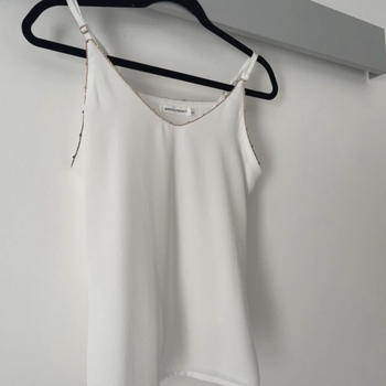 Vêtements Femme Emporio Armani embroidered-logo short-sleeved hoodie Autre Top à bretelles Blanc