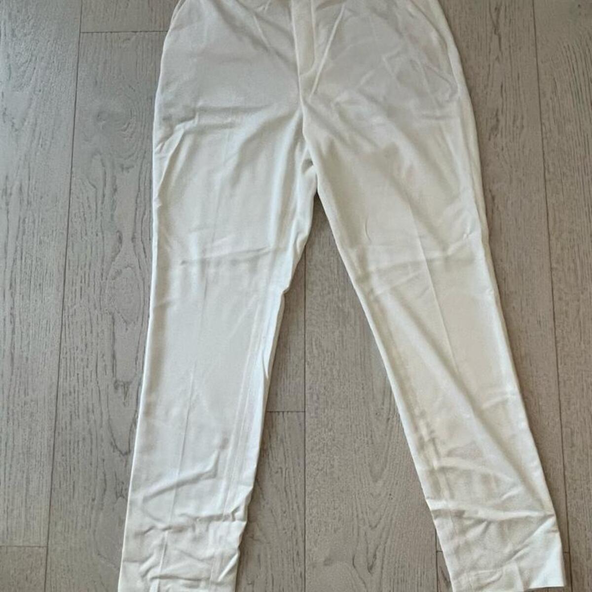 Vêtements Femme Pantalons fluides / Sarouels Uni Qlo Pantalon fluide blanc Uniqlo Blanc