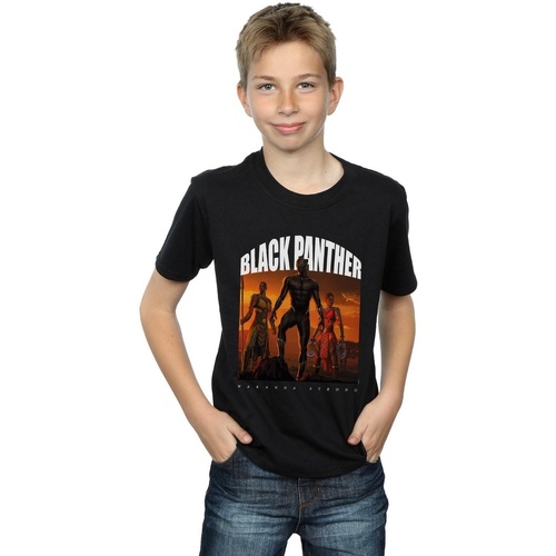 Vêtements Garçon T-shirts manches courtes Marvel Black Panther Wakanda Strong Noir