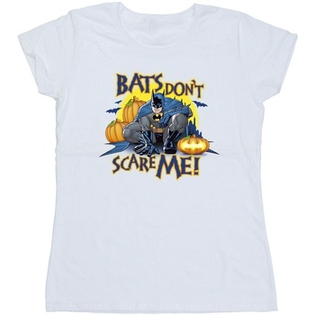 Vêtements Femme T-shirts manches longues Dc Comics Batman Bats Don't Scare Me Blanc