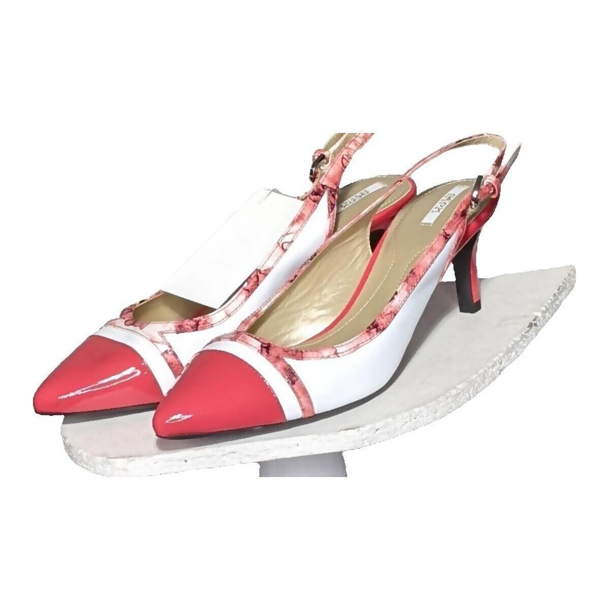 Chaussures Femme Escarpins Geox paire d'escarpins  38 Blanc Blanc