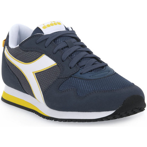 Chaussures Homme coming in the near future right here on Sneaker News Diadora 60069 SKYLER Bleu