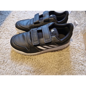 Chaussures Garçon Baskets basses adidas Originals Basket adidas 34 Noir