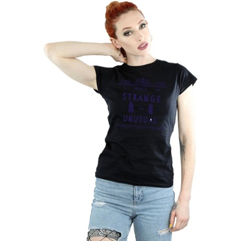 Vêtements Femme T-shirts manches longues Beetlejuice Strange And Unusual Noir