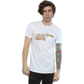 Vêtements Homme T-shirts manches longues The Flintstones Family Car Distressed Blanc