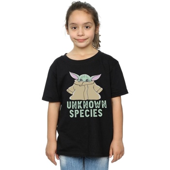 Vêtements Fille T-shirts manches longues Disney The Mandalorian Unknown Species Noir
