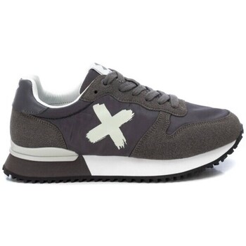 Chaussures Homme Baskets mode Xti  Gris