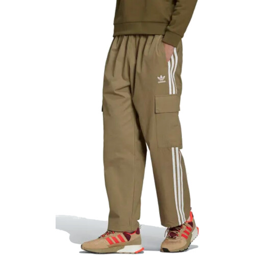 Vêtements Homme Pantalons adidas Originals H09118 Vert