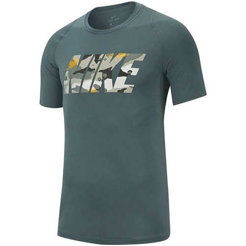 Vêtements Homme T-shirts manches courtes Nike AT3107 Vert