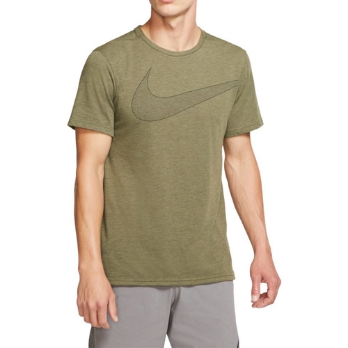 Vêtements Homme T-shirts manches courtes Nike BV2860 Vert