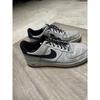 Chaussures Homme Baskets basses Nike Basket Nike Gris