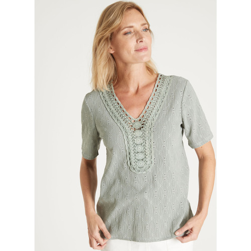Vêtements Femme Tops / Blouses Daxon by  - Tee-shirt encolure macramé Vert