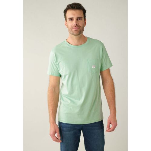 Vêtements Homme Les hommes ne sont pas en reste côté jeans avec également des Deeluxe T-Shirt BASITO Vert
