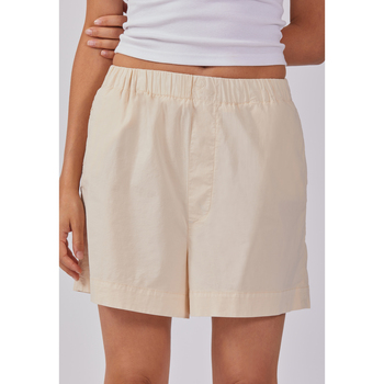 Vêtements Femme Shorts / Bermudas Reiko SANTAFEE Beige