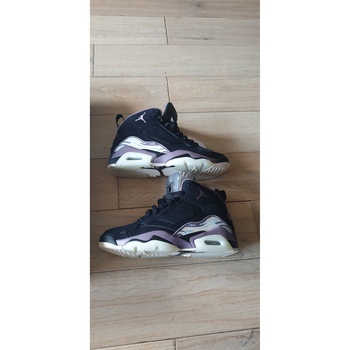 Chaussures Femme Basketball REACT Nike Jordan Noir