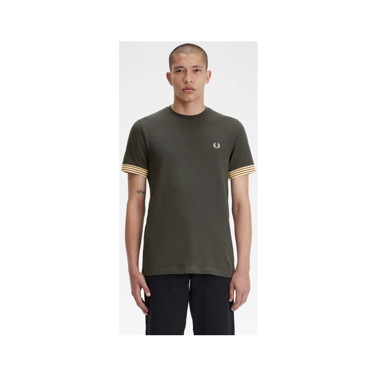 Vêtements Homme Polos manches courtes Fred Perry - STRIPED CUFF T-SHIRT Vert