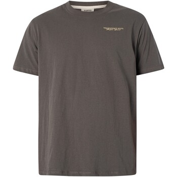 Vêtements Homme T-shirts manches courtes Pompeii Résidence T-shirt graphique Gris