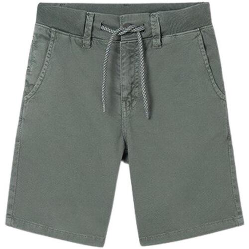 Vêtements Garçon Shorts / Bermudas Mayoral  Vert