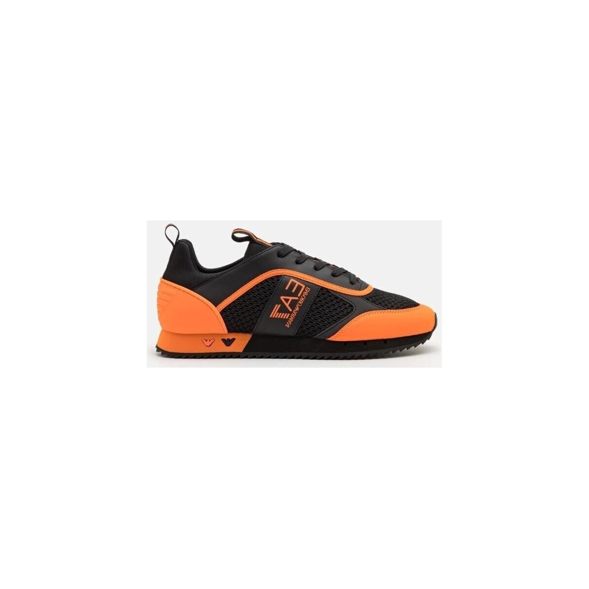 Chaussures Homme Emporio Armani Svarta sneakers i läder med märkesflik baktill X8X027 XK050 Noir