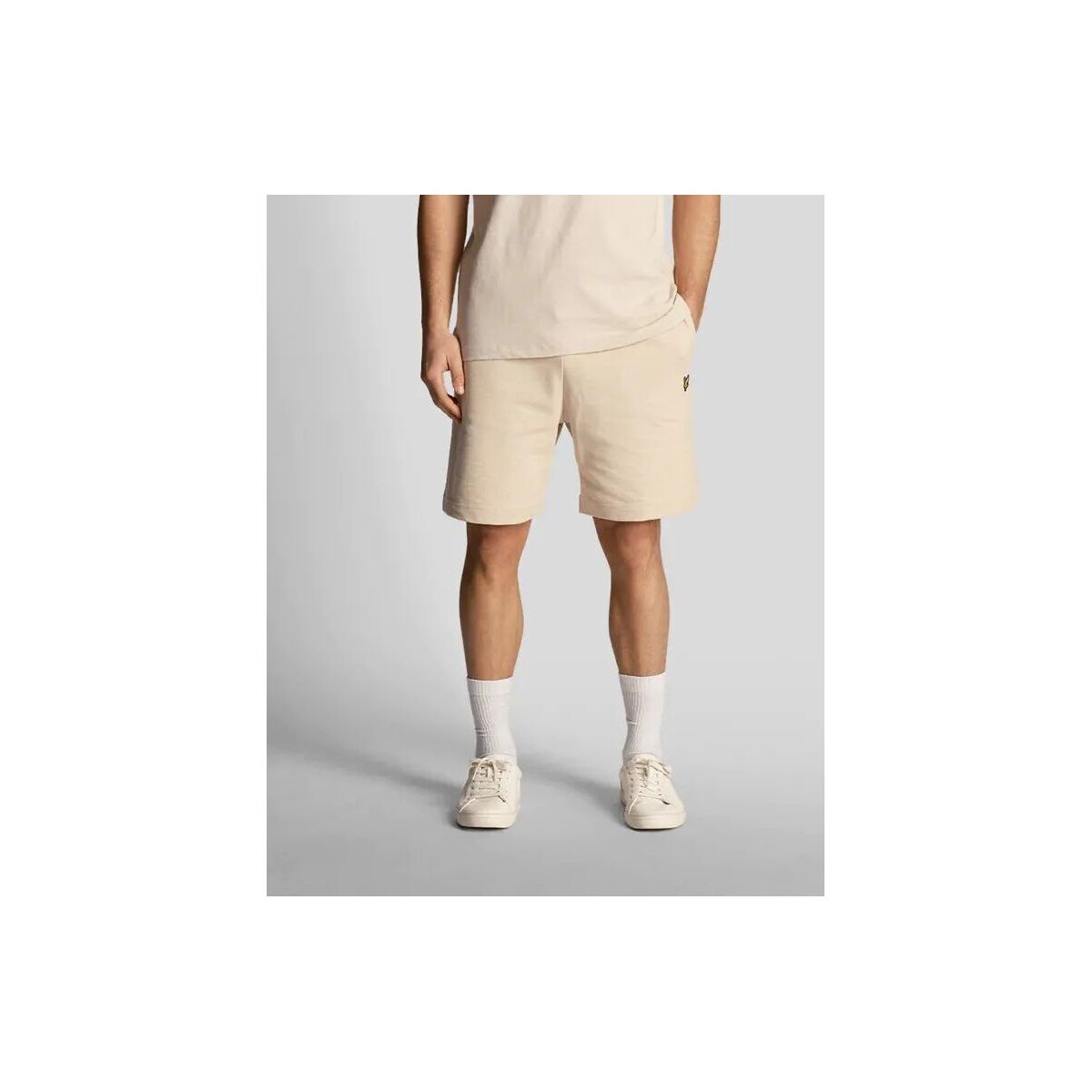 Vêtements Homme Shorts / Bermudas Lyle & Scott ML2009 SLUB SHORT-W870 COVE Beige
