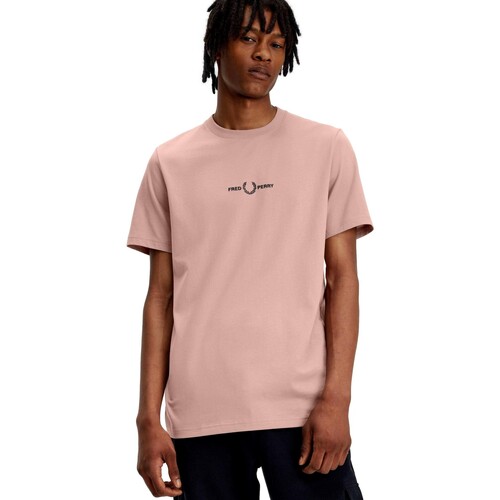 Vêtements Homme T-shirts manches courtes Fred Perry CAMISETA HOMBRE FRED PERY M4580 Rose