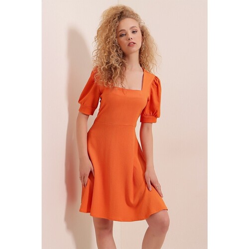 Vêtements Femme Robes longues Mt Clothes Robe en Maille Orange