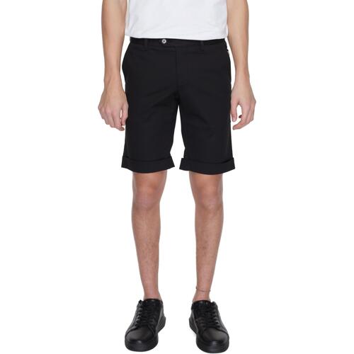 Vêtements Homme Shorts / Bermudas Alviero Martini U 4628 UE92 Noir