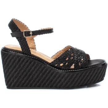 Chaussures Femme Sandales et Nu-pieds Carmela 16148403 Noir
