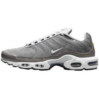 Chaussures Baskets basses Nike AIR MAX PLUS SE “FLAT PEWTER” GREY OLIVE Gris