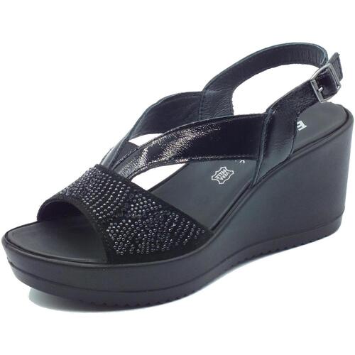 Chaussures Femme Sandales et Nu-pieds Enval 5786000 Naplak Noir