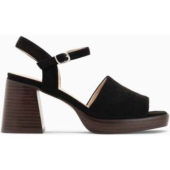 Chaussures Femme Deux ans plus tard, la marque a été rebaptisée Vanessa Wu Sandales peep-toe à plateforme Tyrah Noir