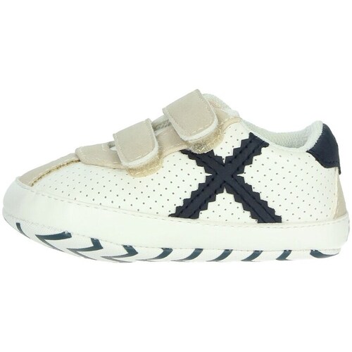Chaussures Enfant Chaussons bébés Munich 8245044 Blanc