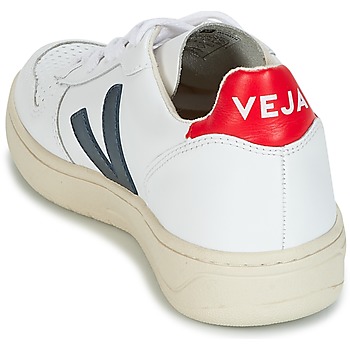 brighten up your rotation with this chic veja Shoes campo