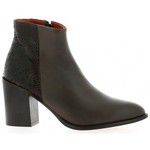 pointed-toe boots Braun