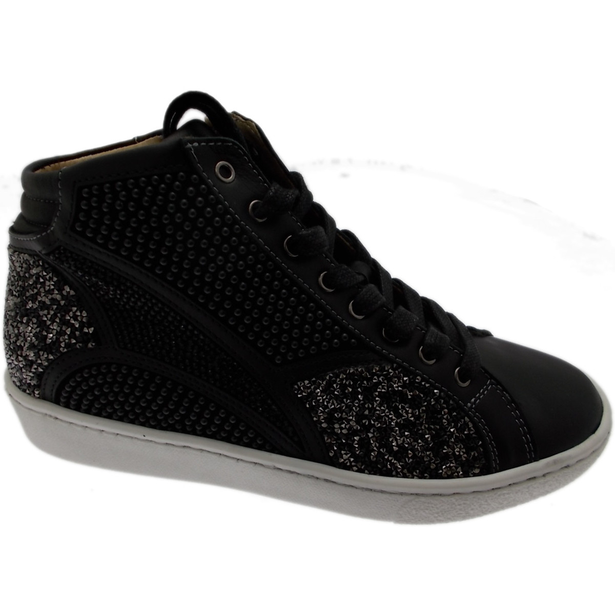 Chaussures black low top sneakers LOC3710ne Noir
