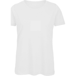 Tommy Jeans T-shirt met recht logo in het midden in wit